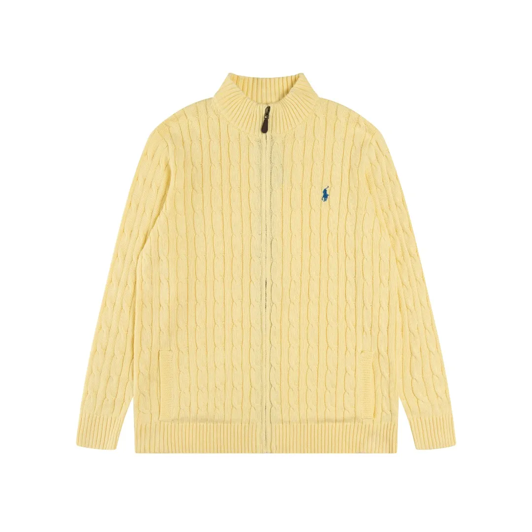 P260 #R98 RALPH LAUREN Ralph Lauren nine-color classic small label embroidery logo full zipper knitted cable cardigan sweater, high-density LOGO embroidery on the chest, original customization of tag accessories. Made of pure cotton yarn, pure cotton is skin-friendly and comfortable, small label war horse embroidered twist zipper cardigan sweater 🐎 high quality, follow the blogger to learn how to wear it! Let’s buy a Ralph Lauren cable sweater. It’s a super hard-to-find series after it became popular. It’s hard to find one on the official website. It’s simple and practical to wear, with a lazy and loose feel. The thickened fabric has more texture, feels soft and delicate, and has a loose fit. Whether worn alone or layered, you can wear different styles of fashion with just one piece!   Size：XS S M L